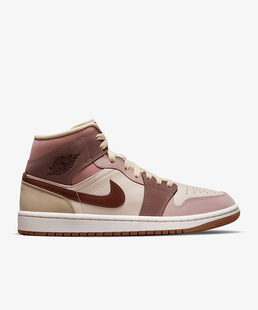 Jordan Air 1 Mid SE