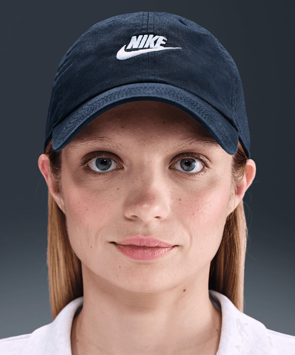 Nike Club Unstructured Futura Wash Cap