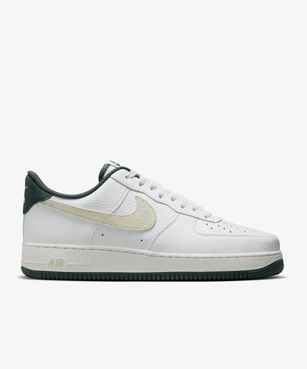 Nike Air Force 1 '07 Lv8