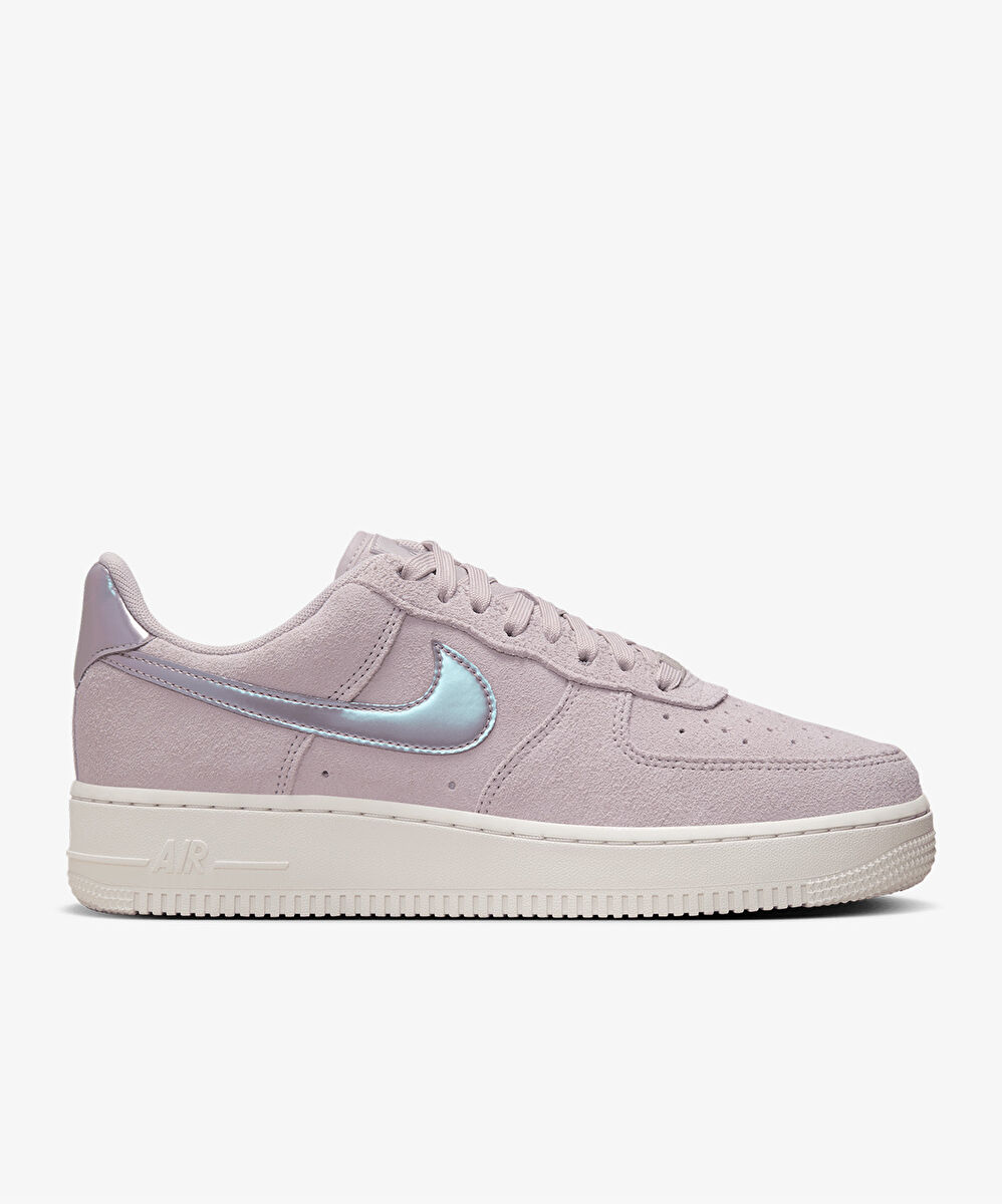 Nike Air Force 1 07 SE