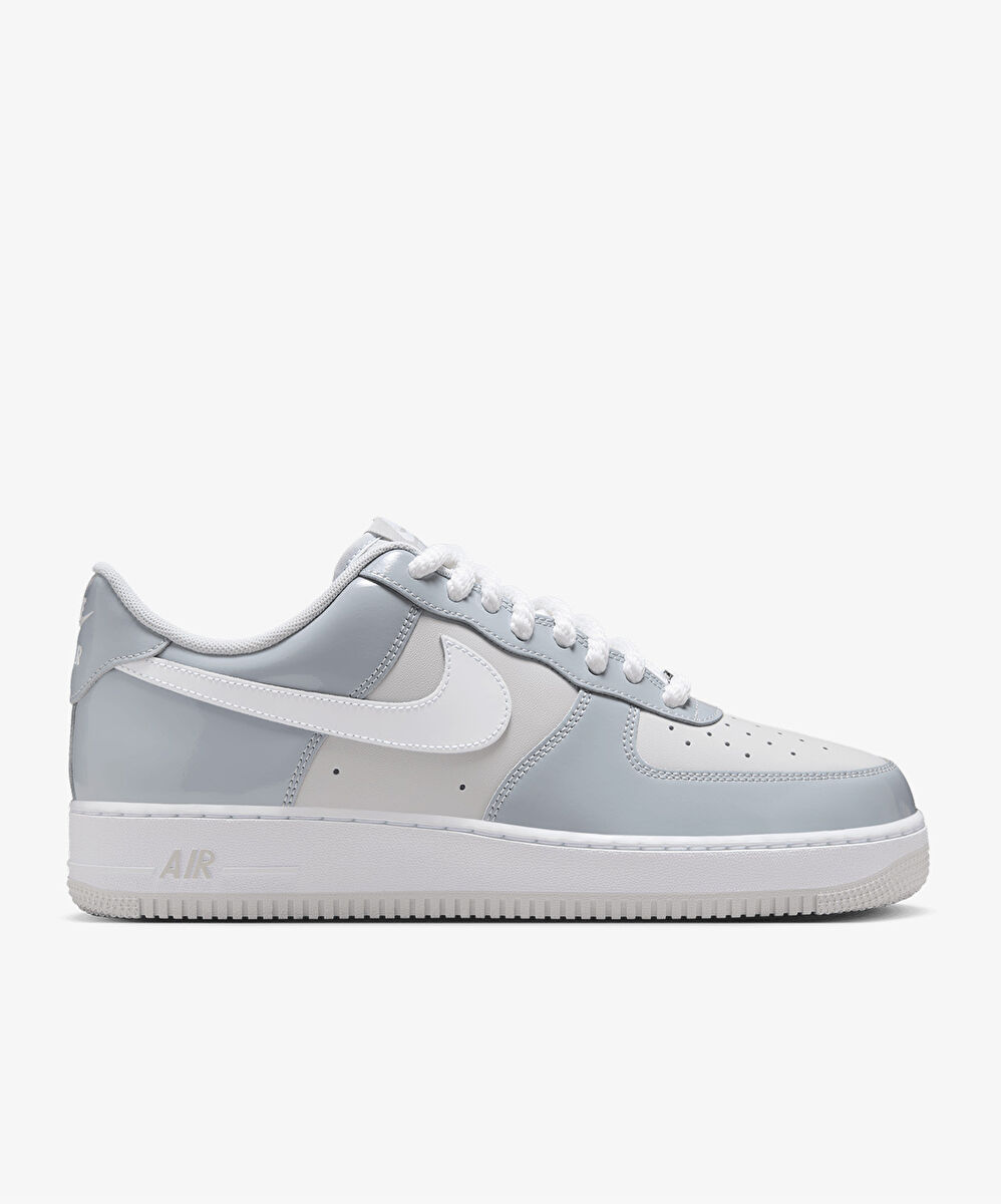 Nike Air Force 1 '07 LV8