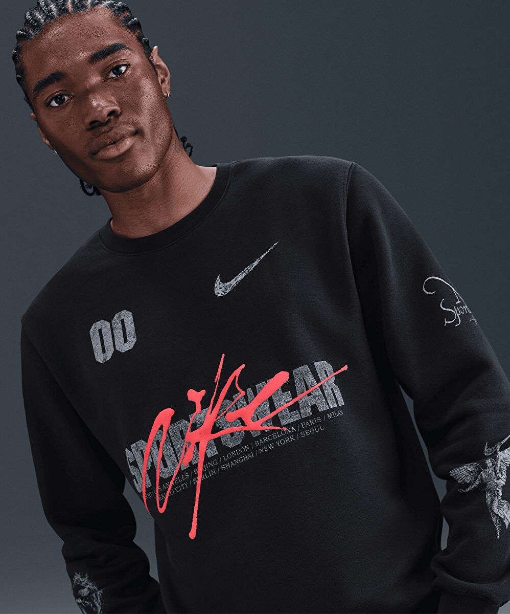 Nike Sportswear Club Fleece Crew-Neck Sweatshirt