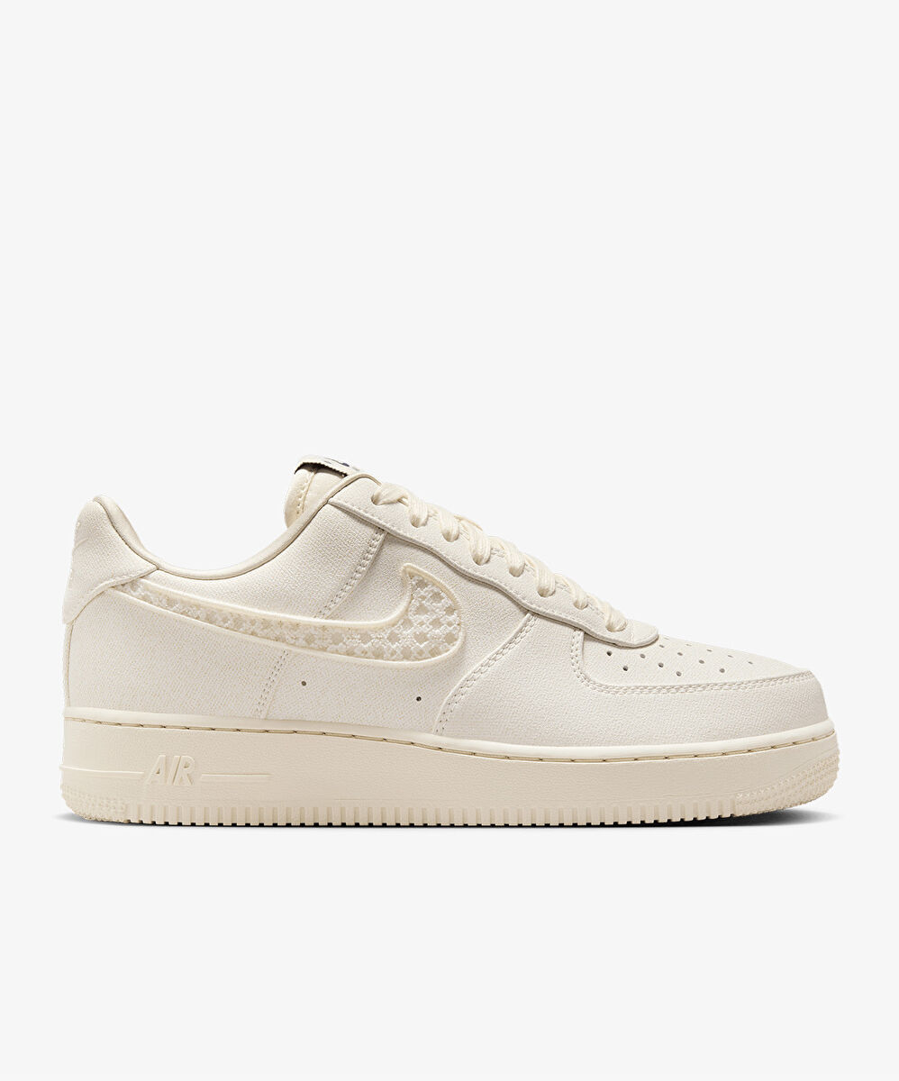 Nike Air Force 1 '07 LX