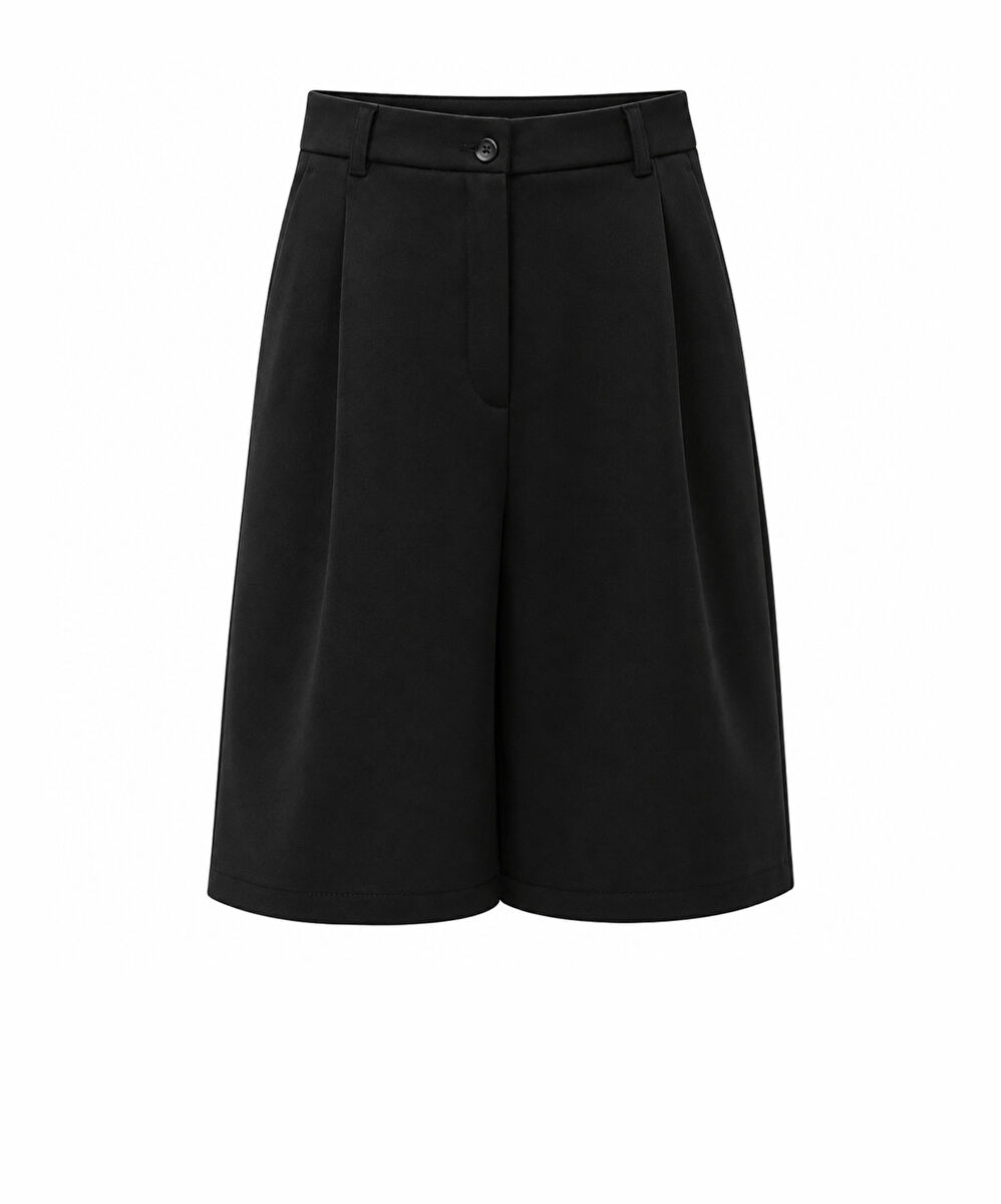 Nike Pregame Fleece Oversized Mid-Rise Shorts