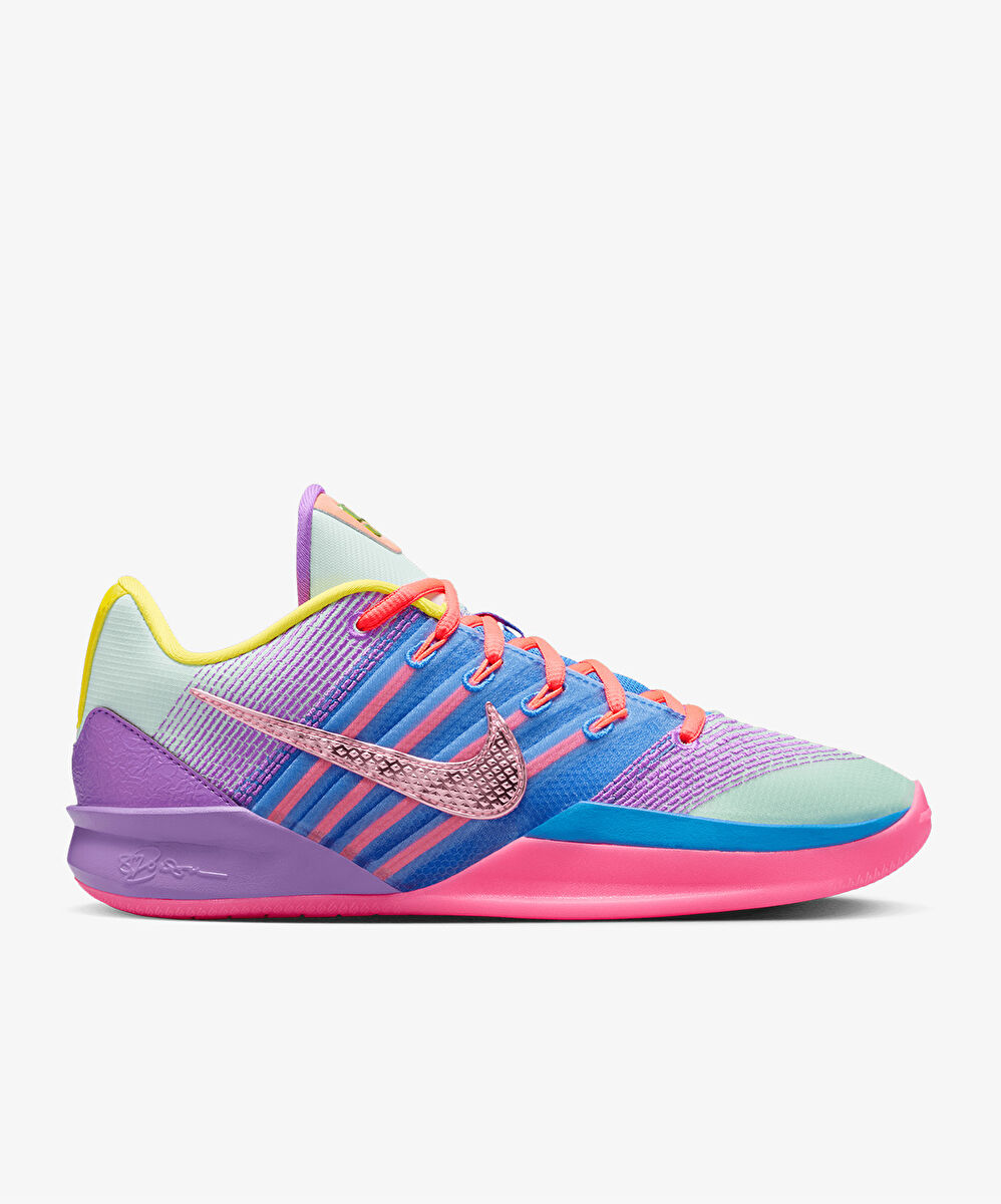 Nike Sabrina 3