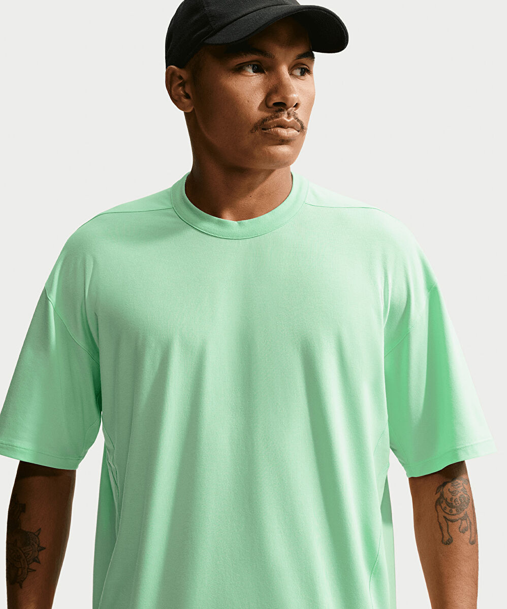 Nike 24.7 ImpossiblySoft Light Dri-FIT Short-Sleeve T-Shirt