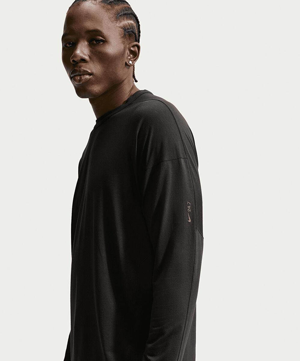Nike 24.7 ImpossiblySoft Light Dri-FIT Long-Sleeve Top