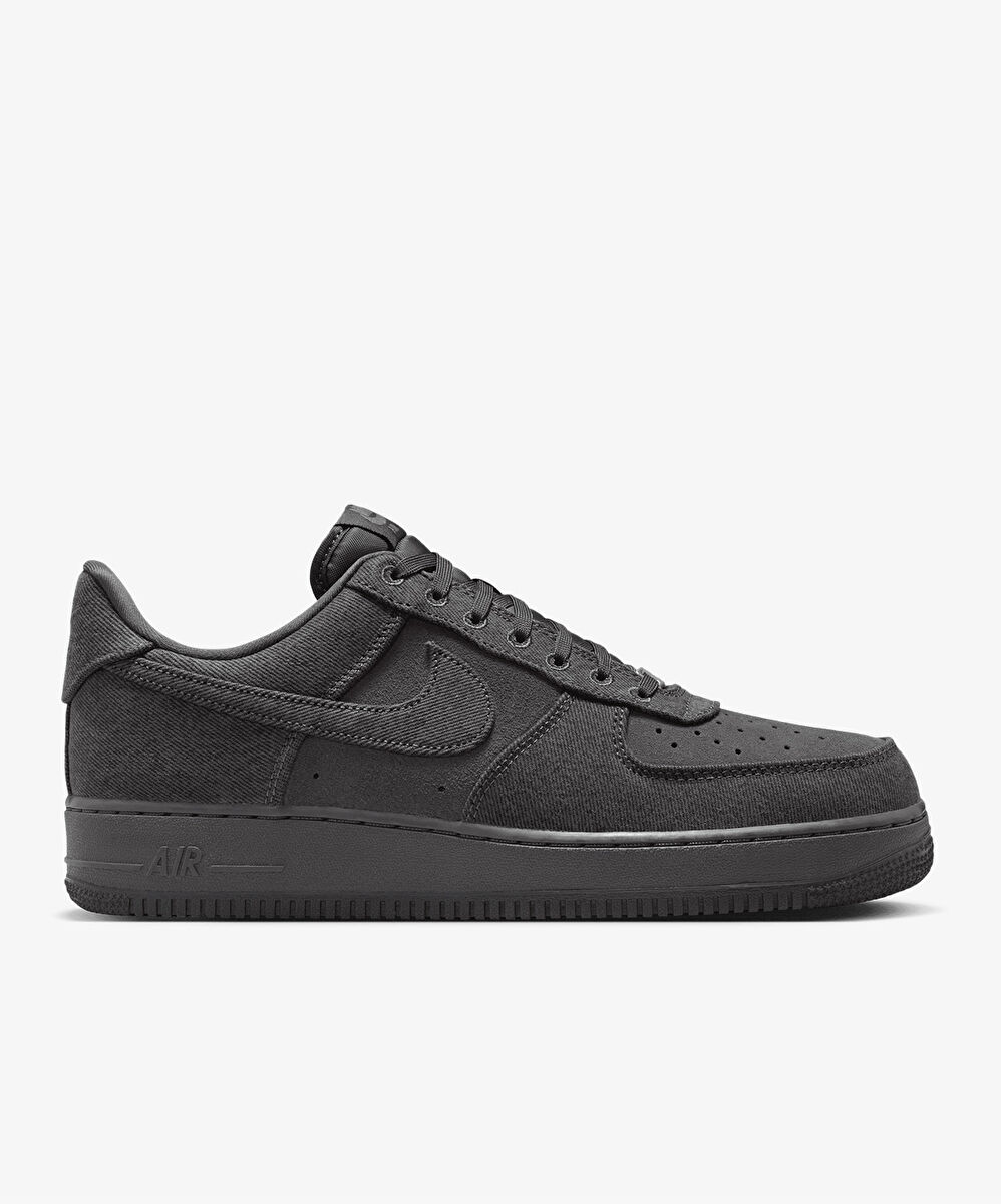 Nike Air Force 1 '07 LV8