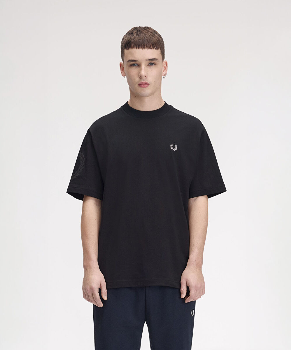 Fred Perry Reflective Laurelwreath T-Shirt