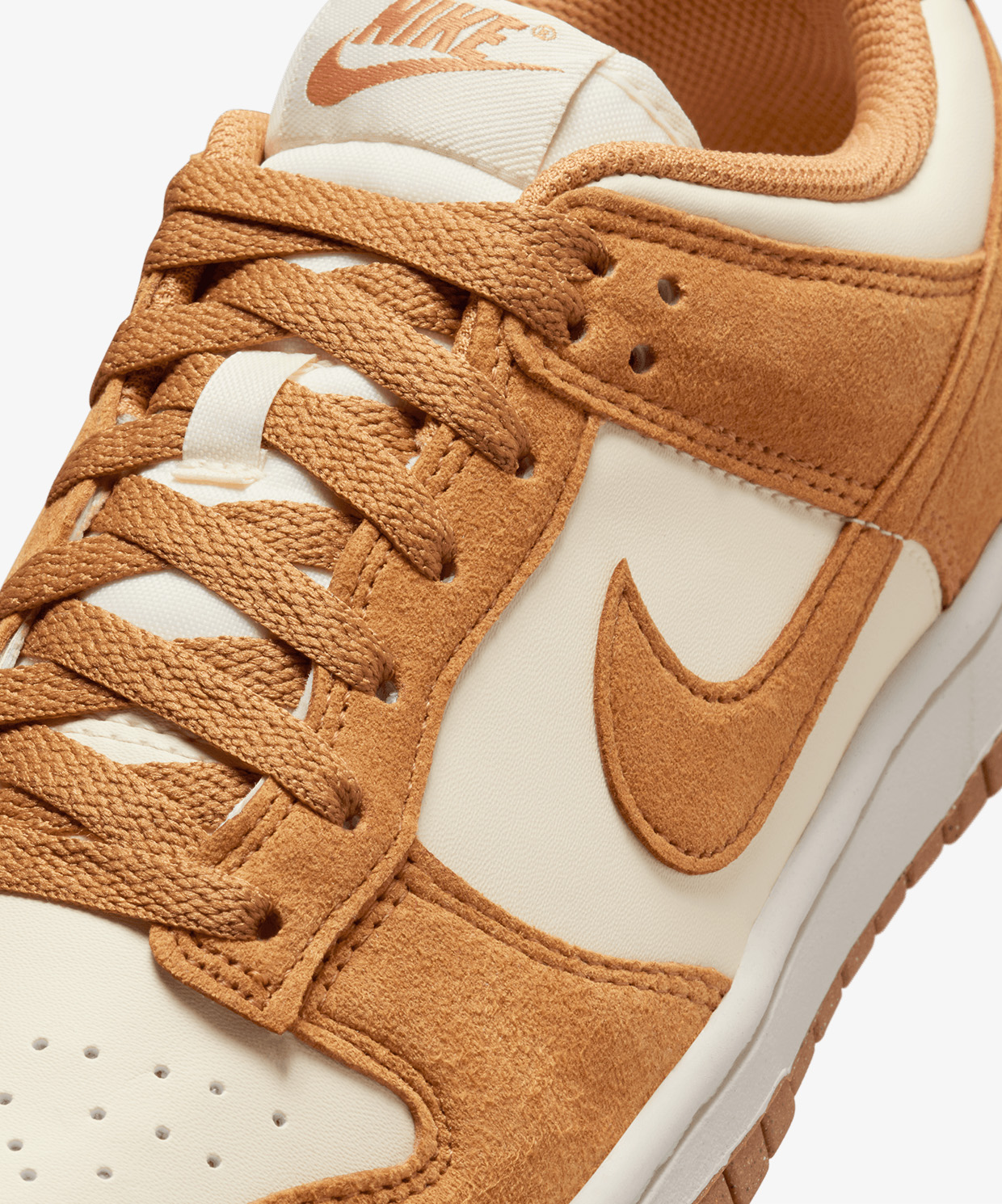 Nike Dunk Low Sneaker HJ7673-100 - Sneaks Up